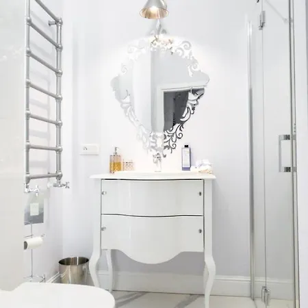 Lavender - Sloneczny Apartment Obok Dworca Pkp I Centrum Katovice Exteriér fotografie